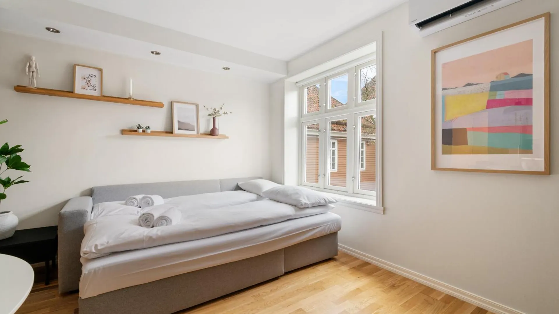 Bergen Beds - Modern, Cozy & Perfect Location Apartman